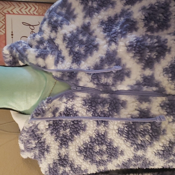 La Hearts Sherpa Jacket with Hood Size Medium - Picture 2 of 5